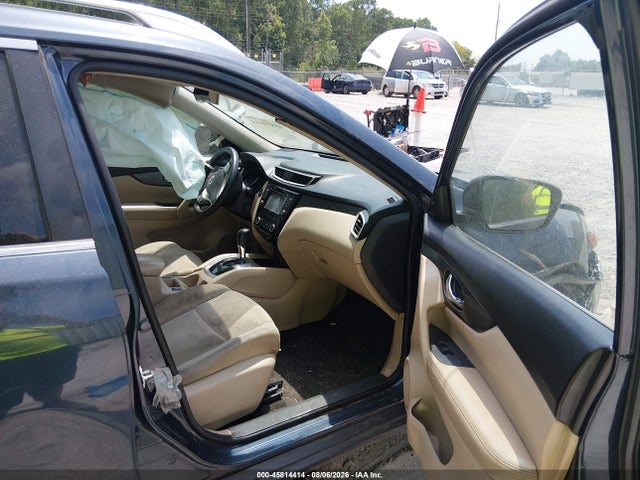 KNMAT2MT6GP707035 Nissan ROGUE SV
