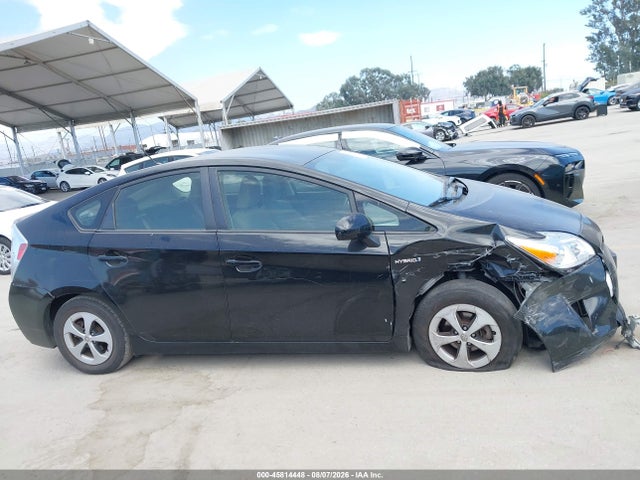 Toyota Prius Two 2014 JTDKN3DU9E1761104 Image 17