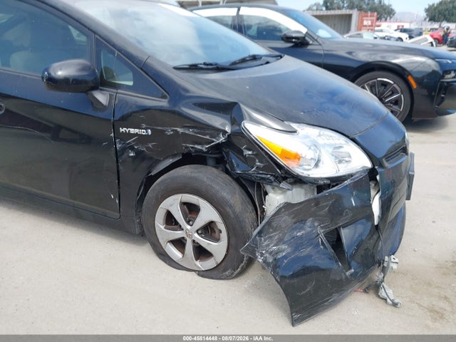 Toyota Prius Two 2014 JTDKN3DU9E1761104 Image 6
