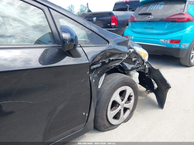 Toyota Prius Two 2014 JTDKN3DU9E1761104 Image 13