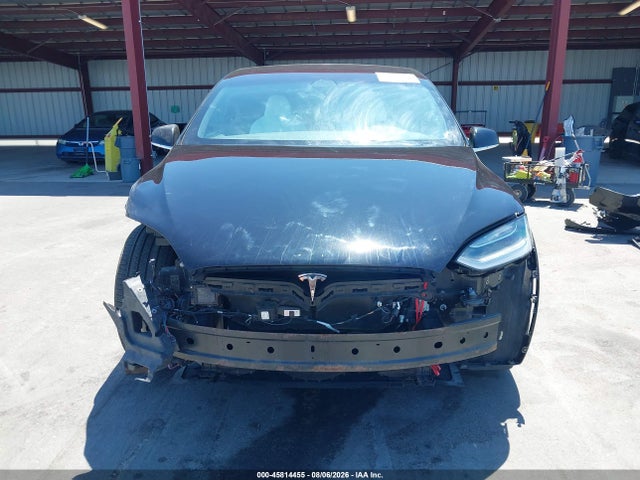 Продажа на аукционе авто 2018 Tesla Model X 100d/75d/p100d, vin: 5YJXCDE20JF103669, номер лота: 45814455
