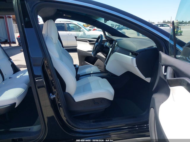 Продажа на аукционе авто 2018 Tesla Model X 100d/75d/p100d, vin: 5YJXCDE20JF103669, номер лота: 45814455
