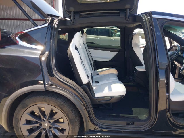 Продажа на аукционе авто 2018 Tesla Model X 100d/75d/p100d, vin: 5YJXCDE20JF103669, номер лота: 45814455