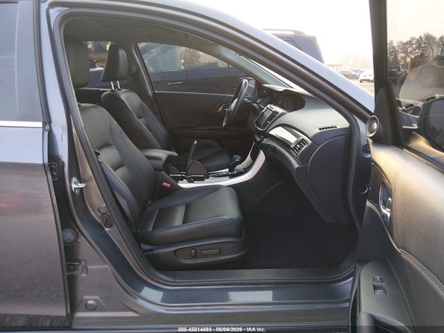 Продажа на аукционе авто 2017 Honda Accord Ex-l, vin: 1HGCR2F84HA164063, номер лота: 45814493