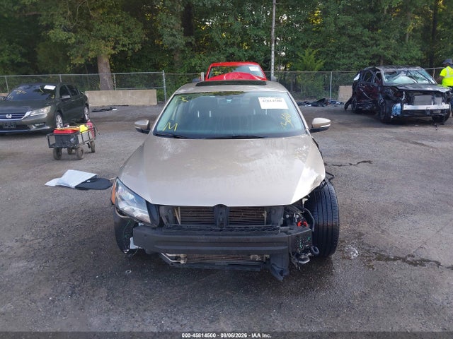 Aukcja sprzedaży 2015 Volkswagen Passat 1.8t Sel Premium, vin: 1VWCT7A33FC027008, numer aukcji: 45814500