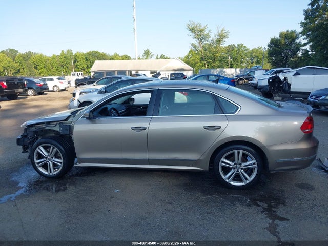 Aukcja sprzedaży 2015 Volkswagen Passat 1.8t Sel Premium, vin: 1VWCT7A33FC027008, numer aukcji: 45814500