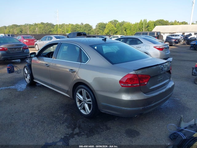 Aukcja sprzedaży 2015 Volkswagen Passat 1.8t Sel Premium, vin: 1VWCT7A33FC027008, numer aukcji: 45814500