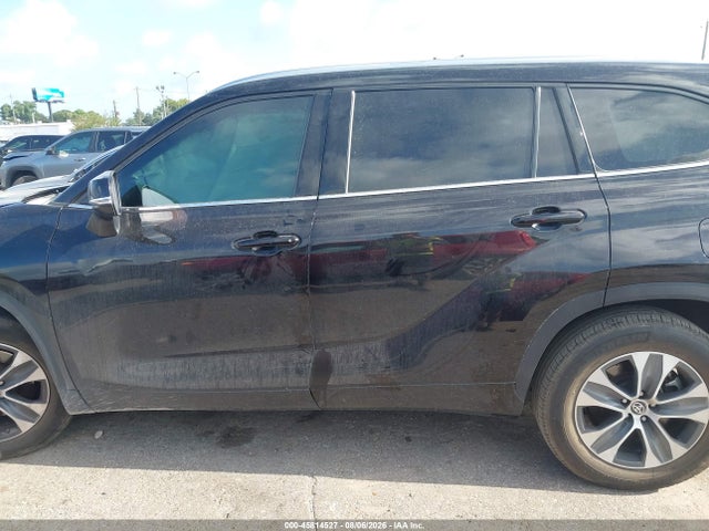 Продажа на аукционе авто 2021 Toyota Highlander Xle, vin: 5TDGZRAH7MS032430, номер лота: 45814527