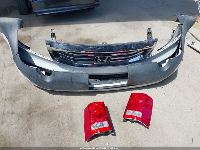 45814537 :رقم المزاد ، 5FNYF3H98DB008523 vin ، 2013 Honda Pilot Touring مزاد بيع