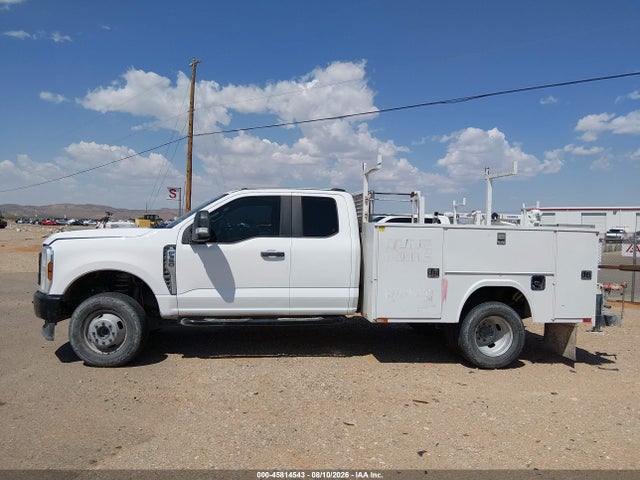 45814543 :رقم المزاد ، 1FD8X3HN6REE68018 vin ، 2024 Ford F-350 Chassis Xl مزاد بيع