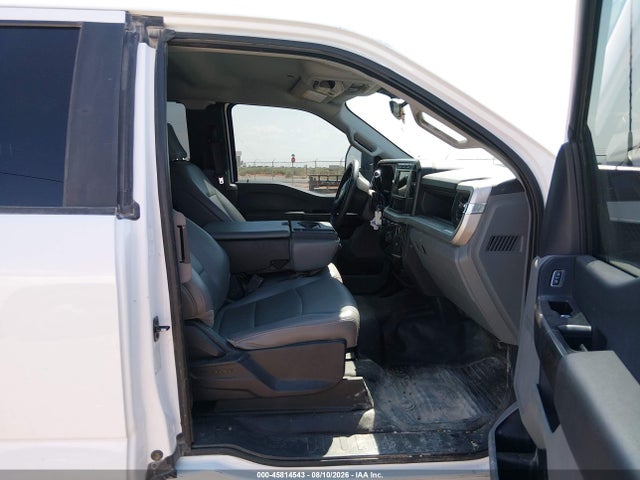 45814543 :رقم المزاد ، 1FD8X3HN6REE68018 vin ، 2024 Ford F-350 Chassis Xl مزاد بيع
