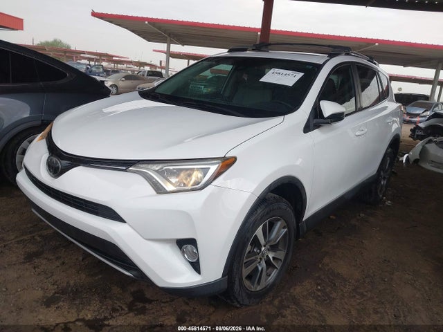 Toyota Rav4 Xle 2018 2T3WFREV5JW463444 Image 2