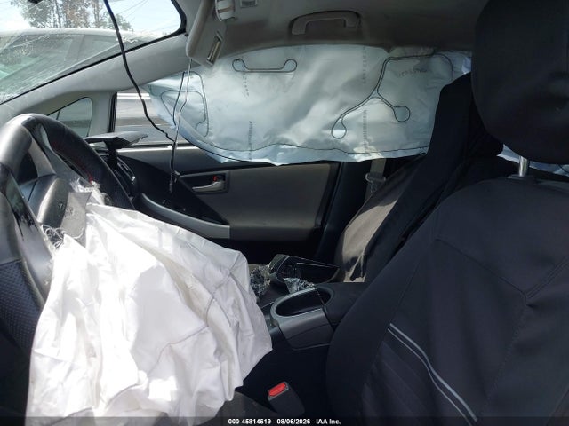 Toyota Prius Two 2015 JTDKN3DU1F1928475 Image 5