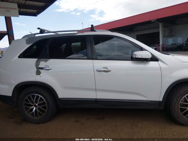 KIA SORENTO LX 2014 5XYKT4A62EG434075 Image 13