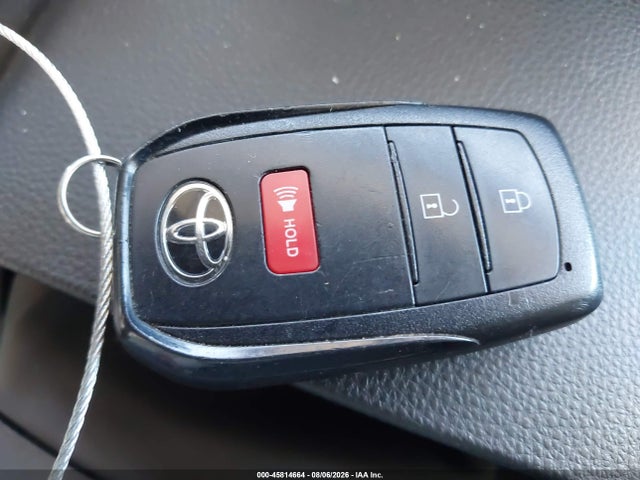 Toyota PRIUS XLE 2026 JTDACAAU3T3078598 Image 11
