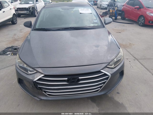 5NPD84LF0JH313135 Hyundai ELANTRA SEL