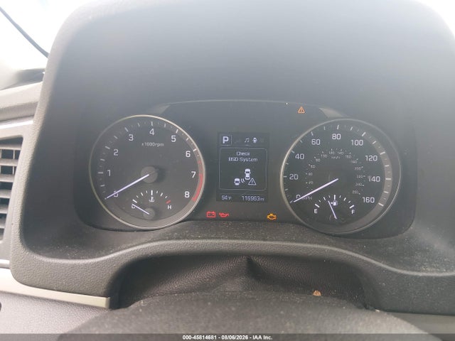 5NPD84LF0JH313135 Hyundai ELANTRA SEL