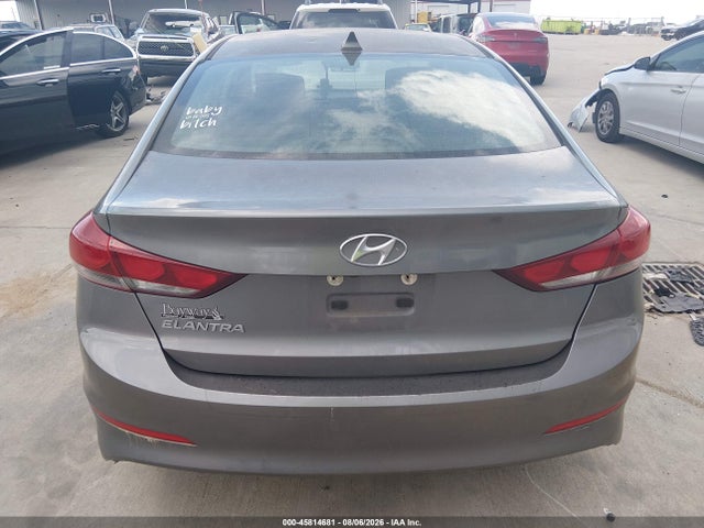 5NPD84LF0JH313135 Hyundai ELANTRA SEL