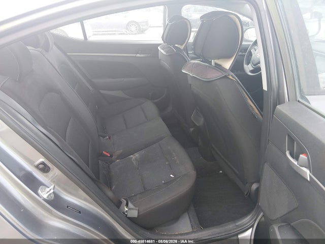 5NPD84LF0JH313135 Hyundai ELANTRA SEL