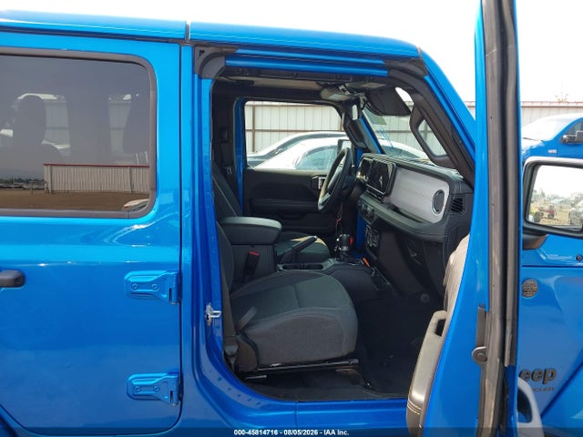1C4PJXEN2SW645516 Jeep Wrangler 4-door Sahara 4x4