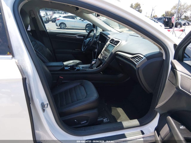 3FA6P0H90GR194196 Ford FUSION SE