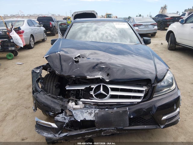 Продаж на аукціоні авто 2013 Mercedes-benz C 250 Sport, vin: WDDGF4HB5DR269841, номер лоту: 45814764