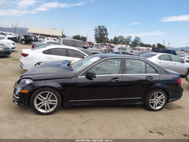 Продаж на аукціоні авто 2013 Mercedes-benz C 250 Sport, vin: WDDGF4HB5DR269841, номер лоту: 45814764