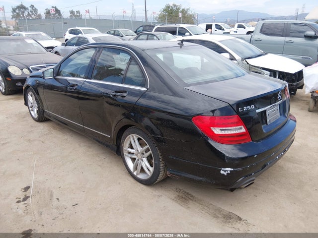 Продаж на аукціоні авто 2013 Mercedes-benz C 250 Sport, vin: WDDGF4HB5DR269841, номер лоту: 45814764