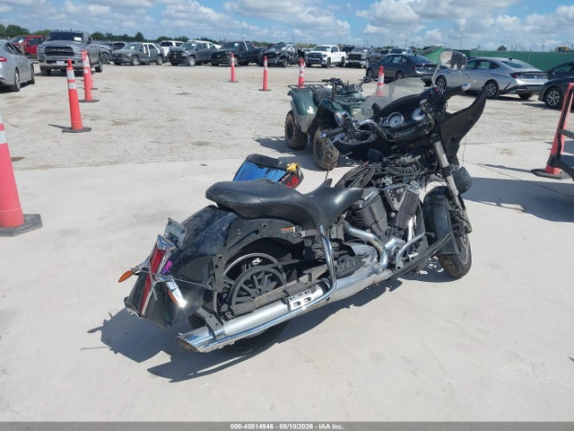 45814946 :رقم المزاد ، 5VPTW36N5C3011158 vin ، 2012 Victory Motorcycles Cross Country Tour مزاد بيع