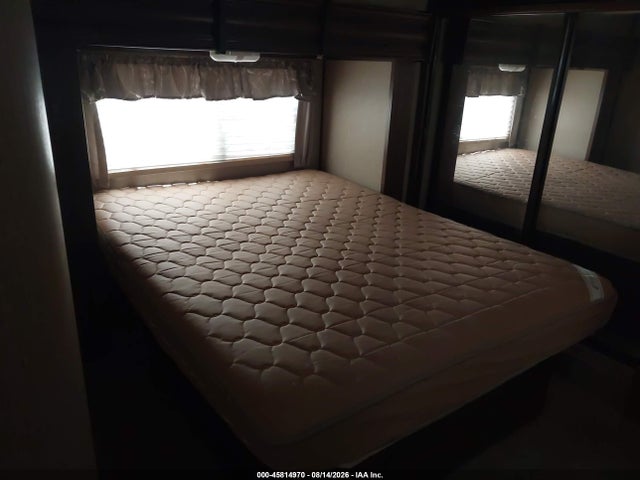 Auction sale of the 2017 Keystone 39' Gooseneck Travel Trailer, vin: 4YDF35725H1533048, lot number: 45814970