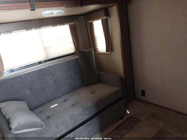 Auction sale of the 2017 Keystone 39' Gooseneck Travel Trailer, vin: 4YDF35725H1533048, lot number: 45814970