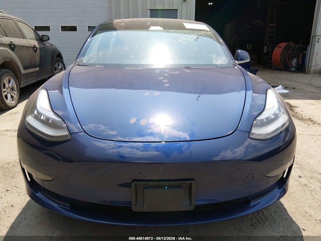 45814972 :رقم المزاد ، 5YJ3E1EA5JF043483 vin ، 2018 Tesla Model 3 Long Range/mid Range مزاد بيع