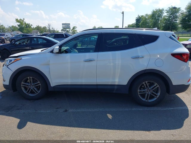 Продаж на аукціоні авто 2017 Hyundai Santa Fe Sport 2.4l, vin: 5XYZUDLB5HG416874, номер лоту: 45814977