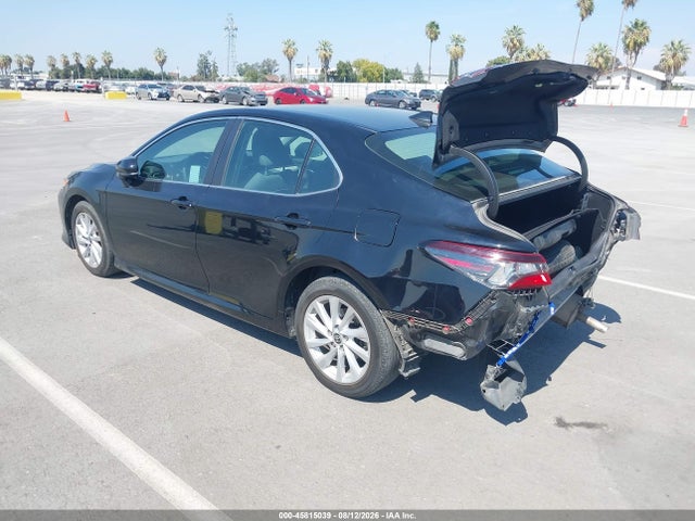 Toyota CAMRY LE 2022 4T1C11AK0NU634467 Image 3