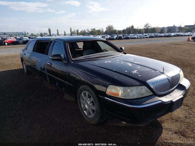 Aukcja sprzedaży 2005 Lincoln Town Car Executive, vin: 1L1FM88WX5Y652538, numer aukcji: 45815073