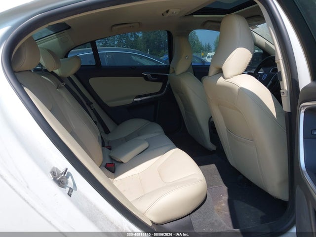 45815140 :رقم المزاد ، LYV402HK2JB160081 vin ، 2018 Volvo S60 Inscription T5 مزاد بيع