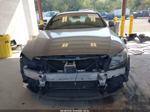 45815145 :رقم المزاد ، WDDZF4KB3JA335668 vin ، 2018 Mercedes-benz E 300 4matic مزاد بيع