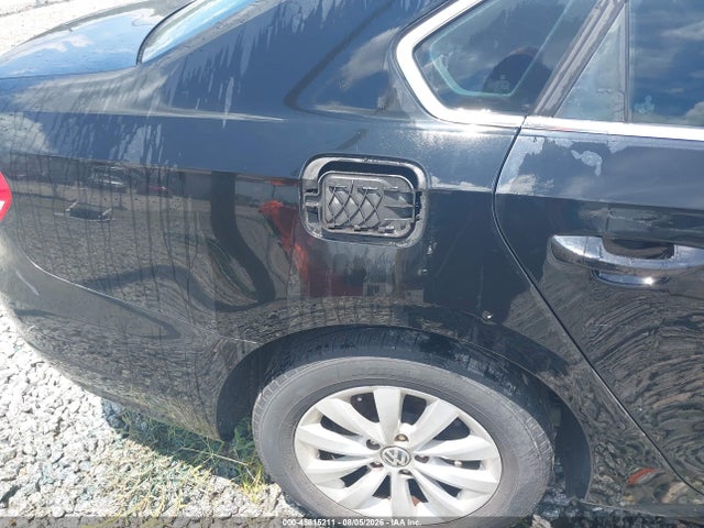 2013 Volkswagen Passat 2.5l Se მანქანა იყიდება აუქციონზე, vin: 1VWBH7A38DC079857, აუქციონის ნომერი: 45815211