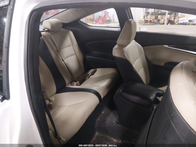 45815235 :رقم المزاد ، 1HGCT1B88FA013645 vin ، 2015 Honda Accord Ex-l مزاد بيع