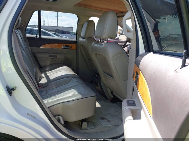 Продаж на аукціоні авто 2011 Lincoln Mkx, vin: 2LMDJ6JK2BBJ15962, номер лоту: 45815256