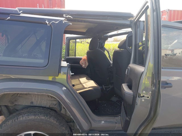 1C4HJXEN8PW702474 Jeep Wrangler 4-door Sahara 4x4