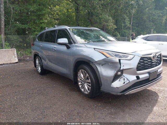 2023 Toyota Highlander Platinum მანქანა იყიდება აუქციონზე, vin: 5TDKDRBH1PS519702, აუქციონის ნომერი: 45815410
