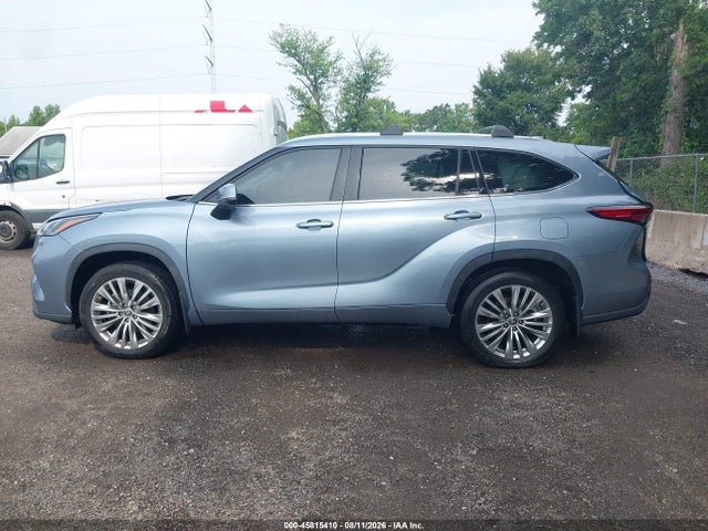 2023 Toyota Highlander Platinum მანქანა იყიდება აუქციონზე, vin: 5TDKDRBH1PS519702, აუქციონის ნომერი: 45815410