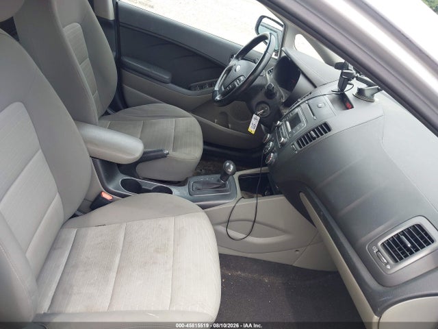 2015 Kia Forte Ex მანქანა იყიდება აუქციონზე, vin: KNAFX5A88F5308288, აუქციონის ნომერი: 45815519