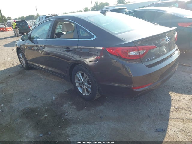 Hyundai SONATA SE 2017 5NPE24AF1HH588516 Image 3