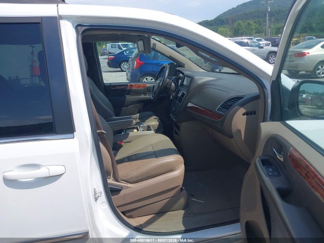 45815611 :رقم المزاد ، 2C4RC1BGXGR229834 vin ، 2016 Chrysler Town & Country Touring مزاد بيع