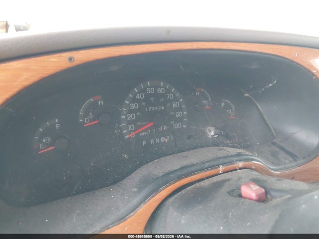 Продажа на аукционе авто 1997 Ford Econoline E450 Super Duty Cutwy  Rv, vin: 1FDLE40SXVHA73906, номер лота: 45815653