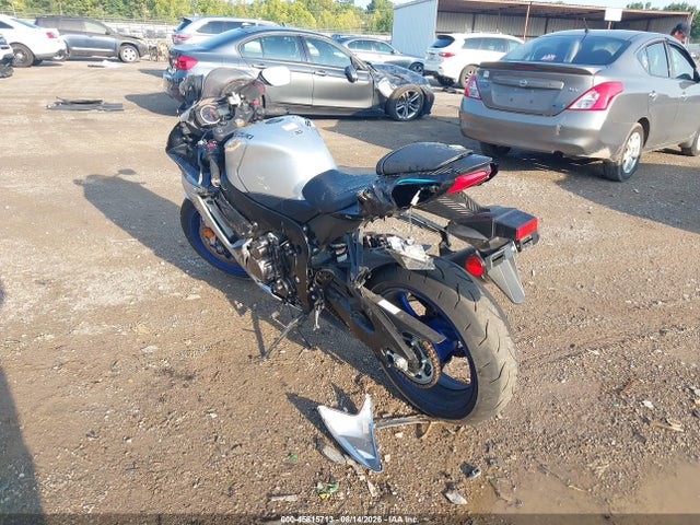 Suzuki GSX-R750 2026 JS1GR7MA4T7100298 Image 3