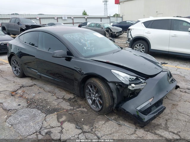 45815735 :رقم المزاد ، 5YJ3E1EA0JF039499 vin ، 2018 Tesla Model 3 Long Range/mid Range مزاد بيع