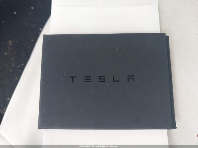 Tesla Model Y 2024 7SAYGDED8RF151154 Image 11